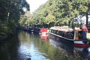 Our first views of the leafy Coventry Canal