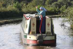 Elaine from Fulbourne (sorry, didn't catch this boat's name) - one of many meetings this year, may there be many more...